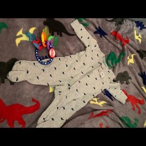 Long sleeved footies.